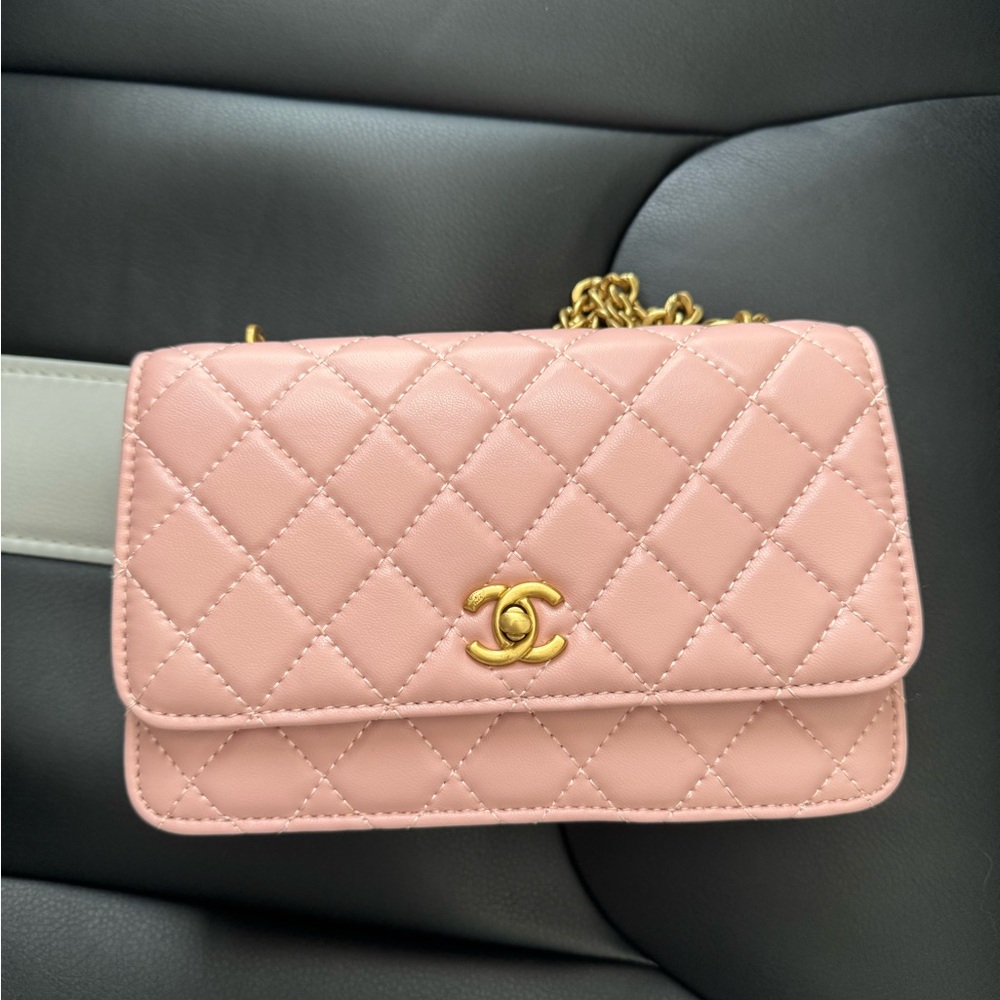 CC WOC light pink